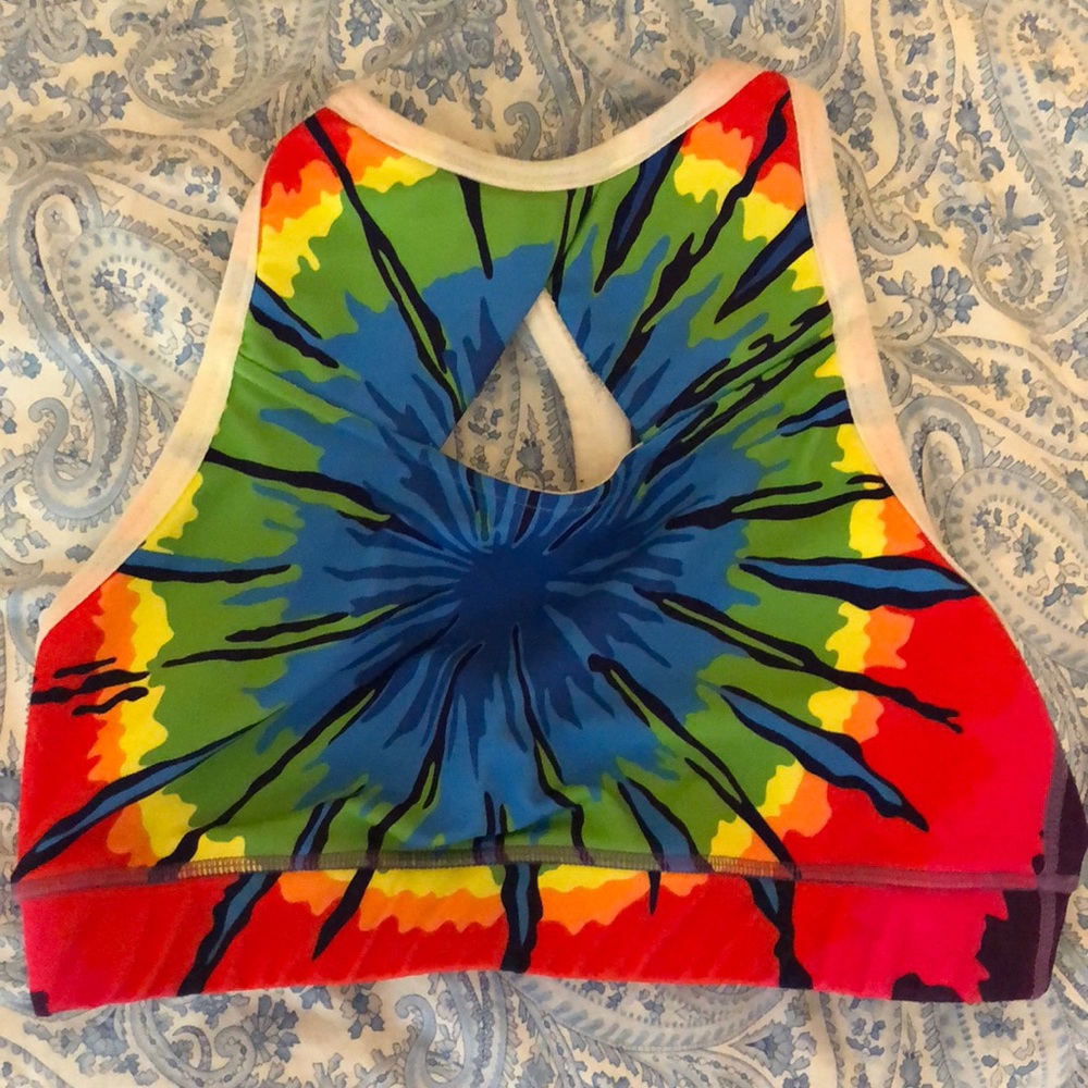 Chestee sz 8